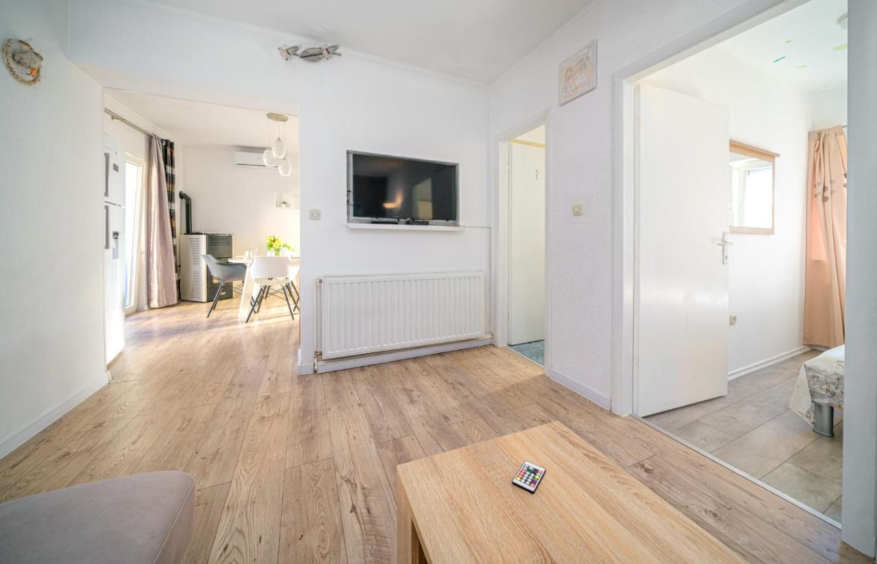Apartmani Gabriella Vodice Luaran gambar